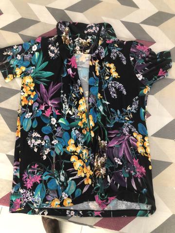 camisa de botao floral