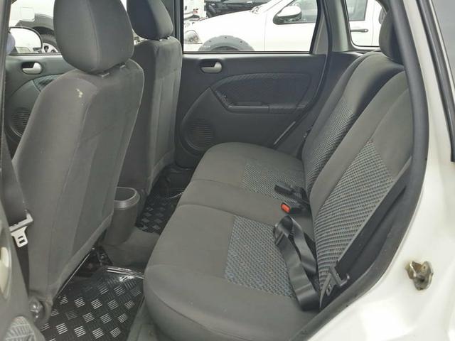 Ford Fiesta - Foto 5
