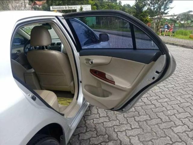 Toyota Corolla 2.0 16v Altis Flex Aut. 4p - Foto 6