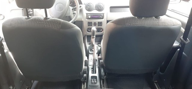 SANDERO 1.6 48 MIL KM 2011
