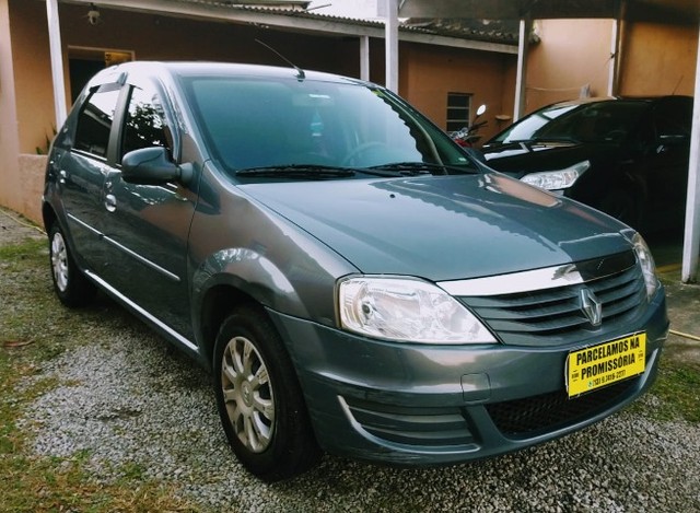 RENAULT LOGAN 1.0 BÁSICO 2011 4 PORTAS