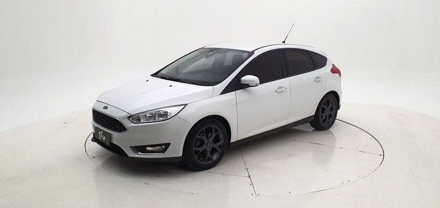 FORD FOCUS SE PLUS 2.0 AT 2015/2016 COR BRANCO 105.447 KM