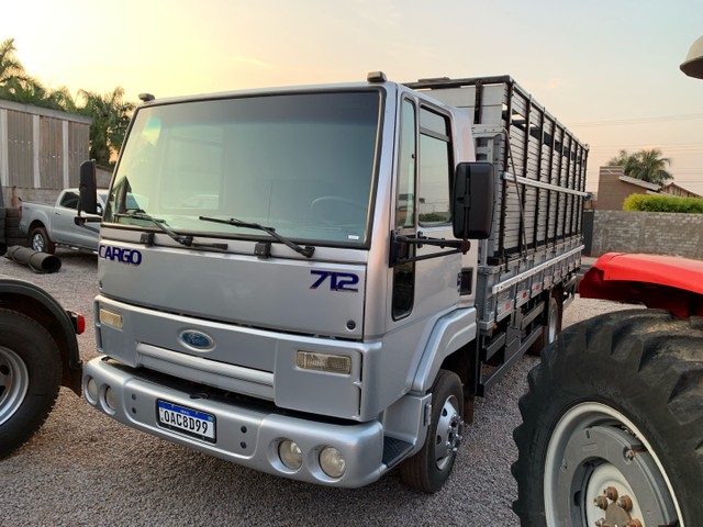 FORD CARGO 712 ANO 2011