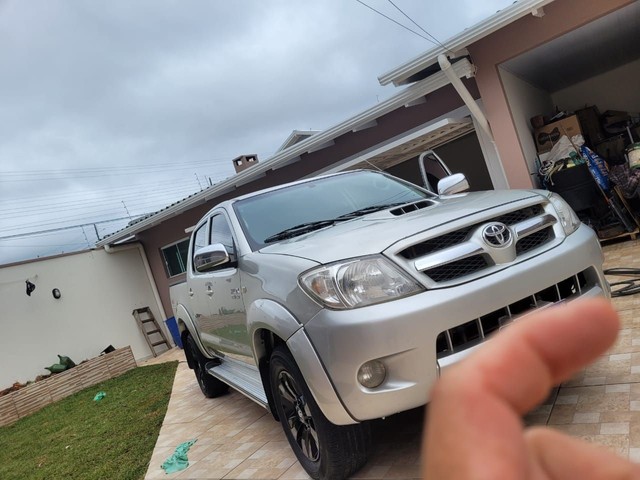 VENDO TROCO HILUX