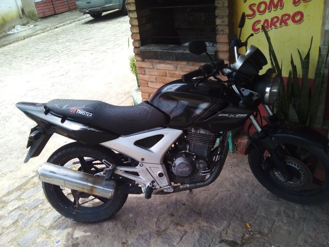 TWISTER VENDO 4800$ TOP