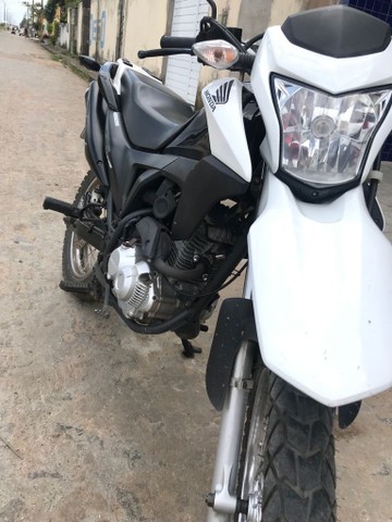 BROS 2016 MOTO N PRECISA NADA SÓ PEGAR E RODA. LIGAR PRA 79. *