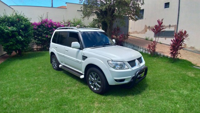 PAJERO TR4 2014