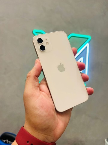 iPhone 12 seminovo com o melhor preço da região / parcelo em até 36x 