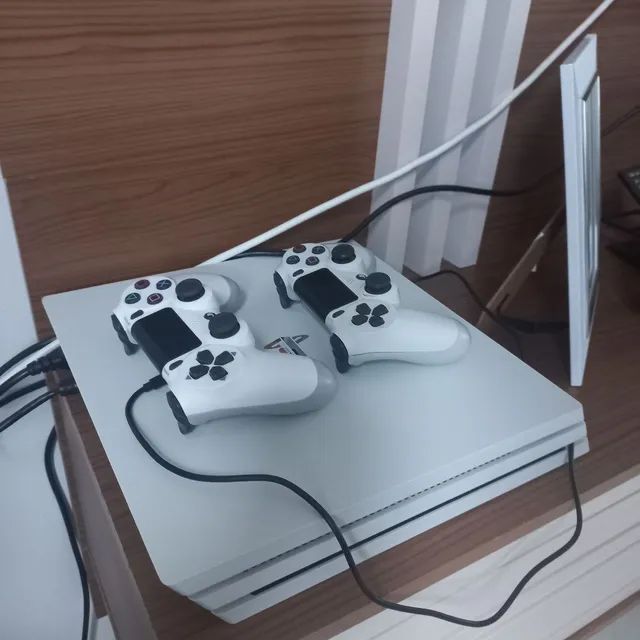 Ps4 PRO - Semi Novo - Videogames - Centro, Itabuna 1245174458