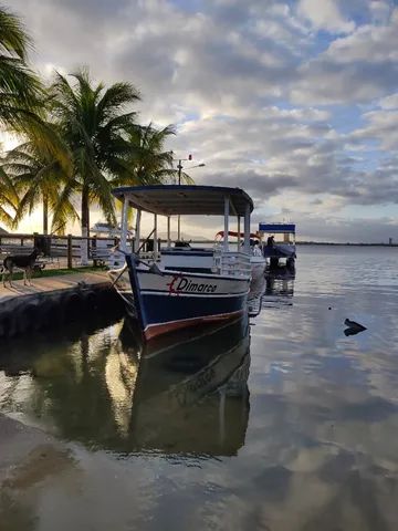 Barco de passeio, pesca e recreio 