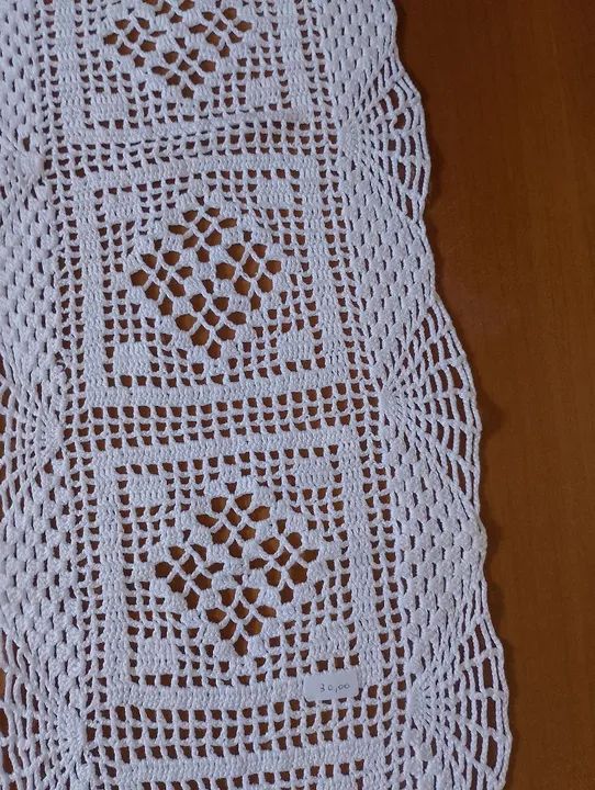 Caminho de Mesa Crochê Branco, 88 CM E SEM USO  - Foto 4