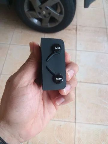 Fone AKG Tipo C ORIGINAL 100% novo (Aceito cartão) - Foto 2
