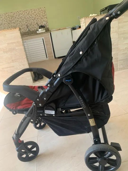 Carrinho de bebê com bebê conforto - Foto 5