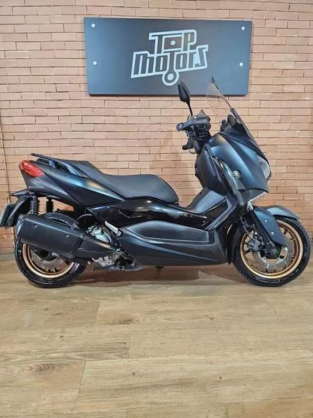YAMAHA XMAX 2023 - Foto 8