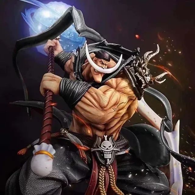Barba Negra Action figure de one piece Edward Newgate Com Led e espada