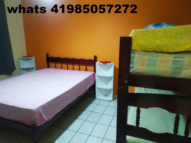 Meia quadra da praia, duas casas na mesma quadra,comporta 9 pessoas cada casa - Foto 9