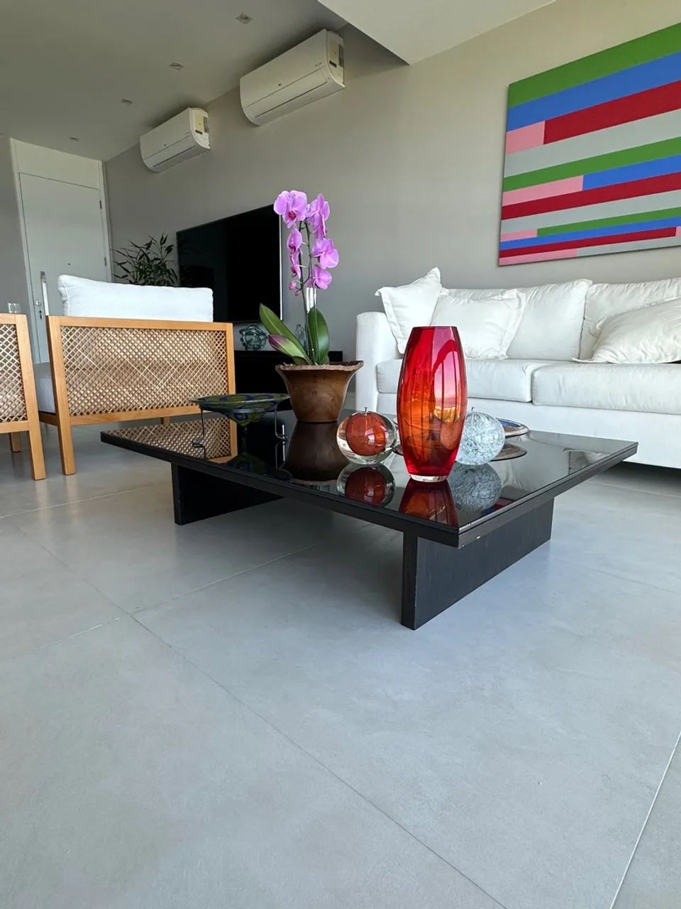 Mesa de Centro Moderna em  madeira e vidro Preto