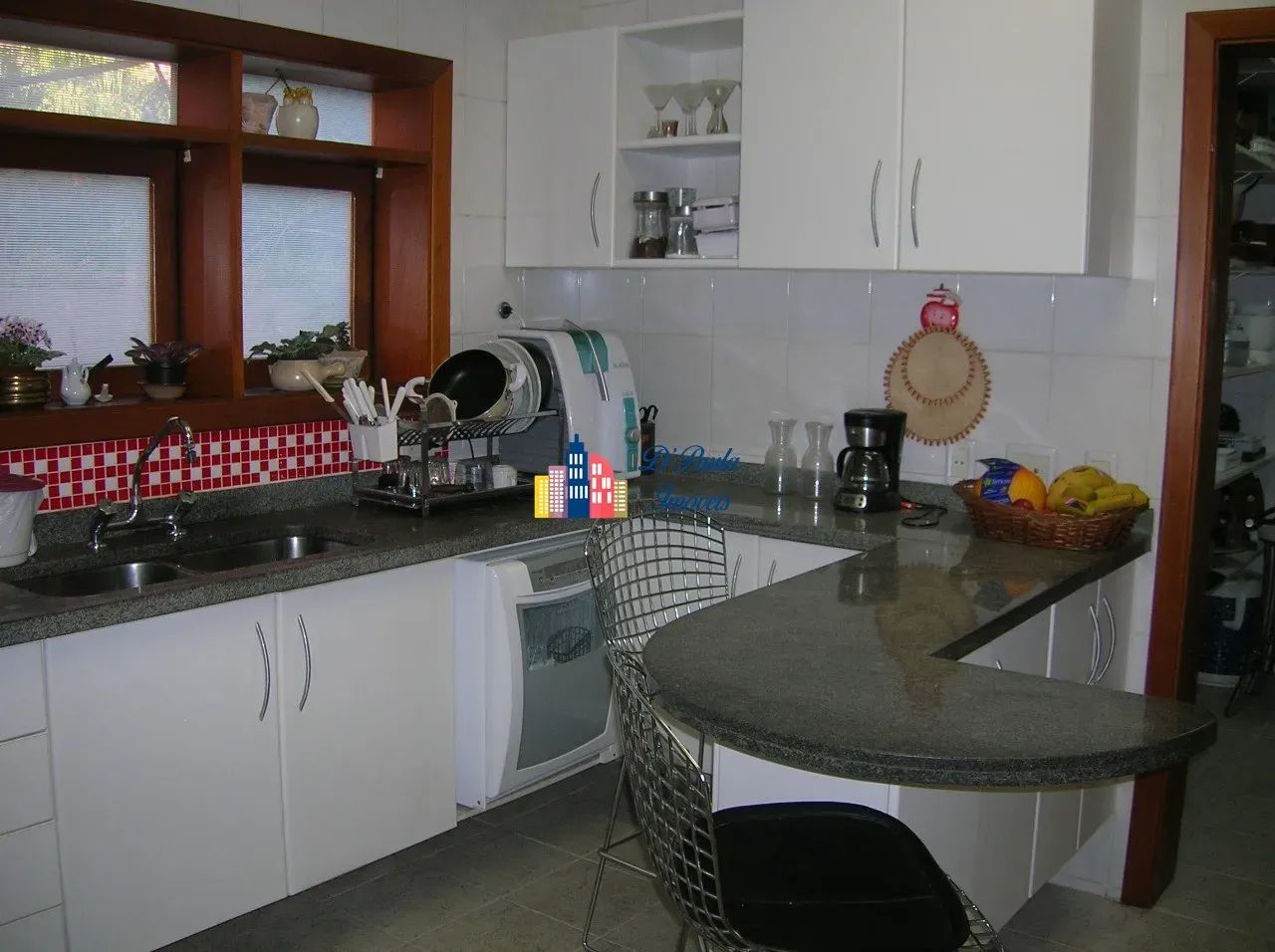 Casa com 4 Dormitórios sendo 3 Suítes, 473m², Venda Locação - R$ 10.800,00 Pacote - Condom - Foto 4