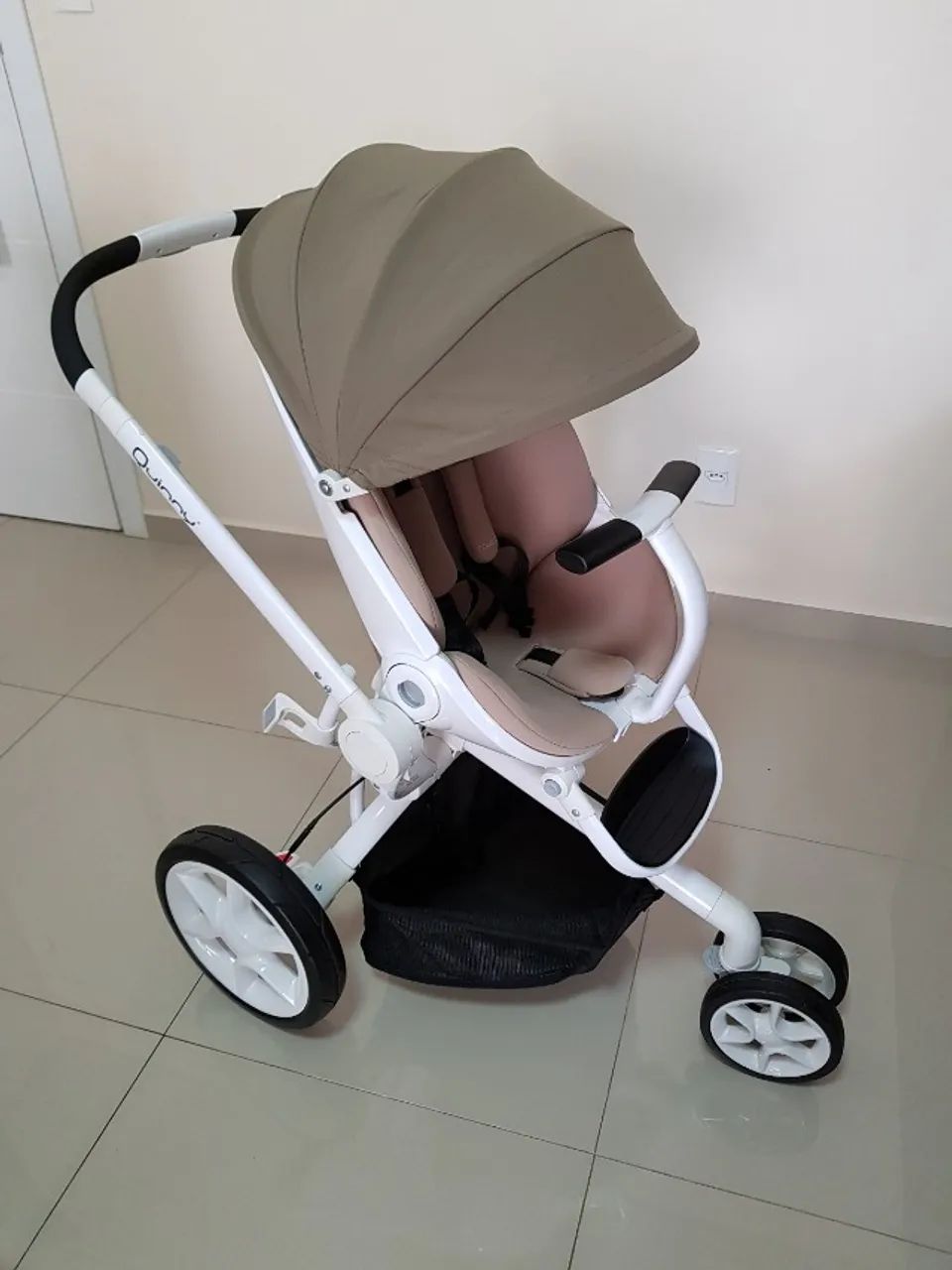 carrinho de bebê quinny mood