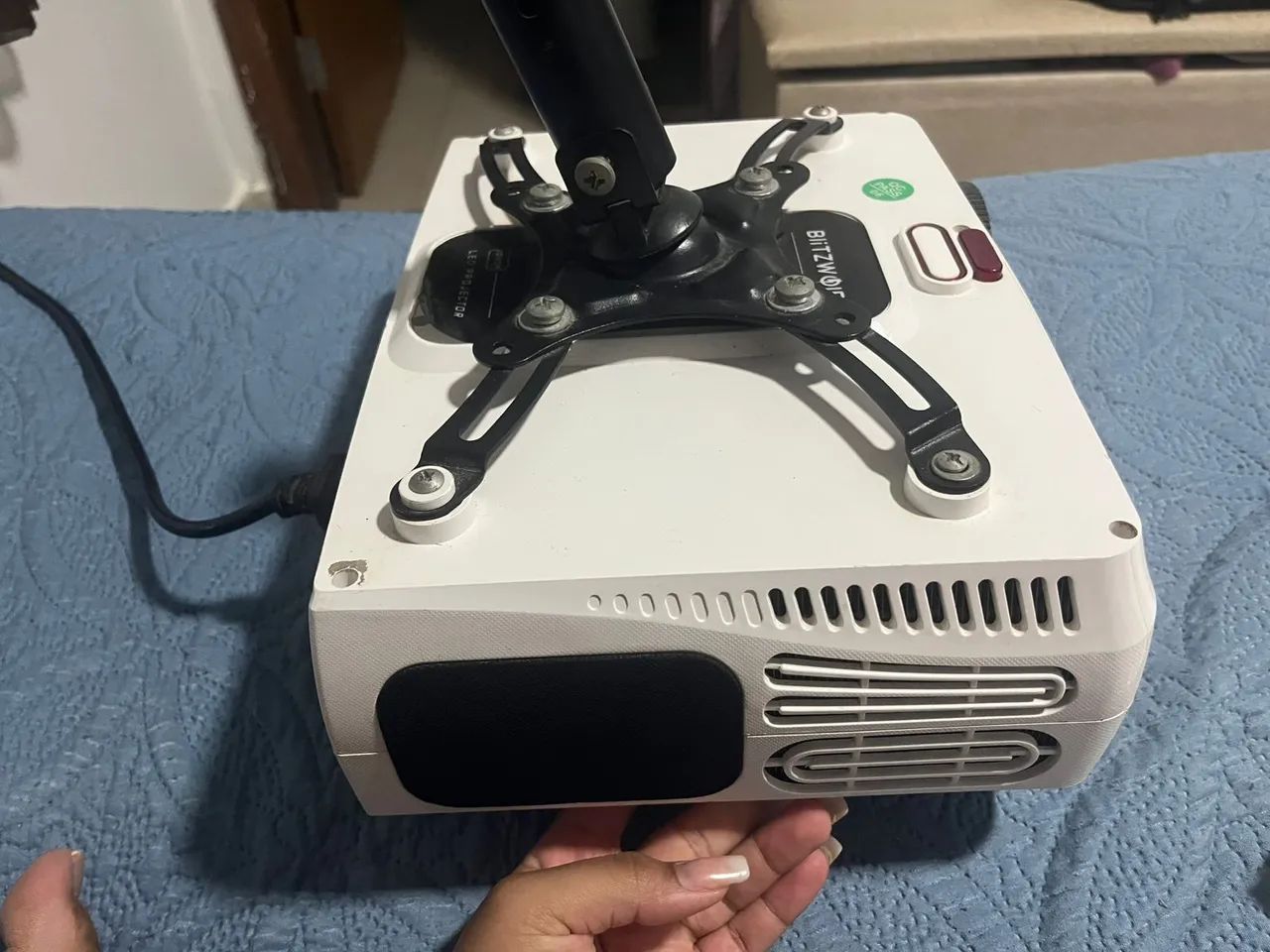 Vende-se projetor blitzwoif modelo BW-VP6.  - Foto 2