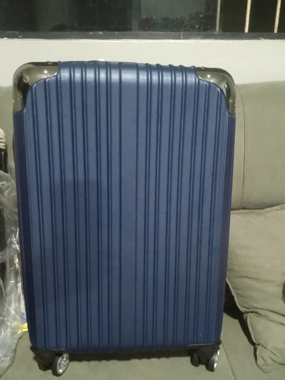 Mala de viagem azul com design elegante