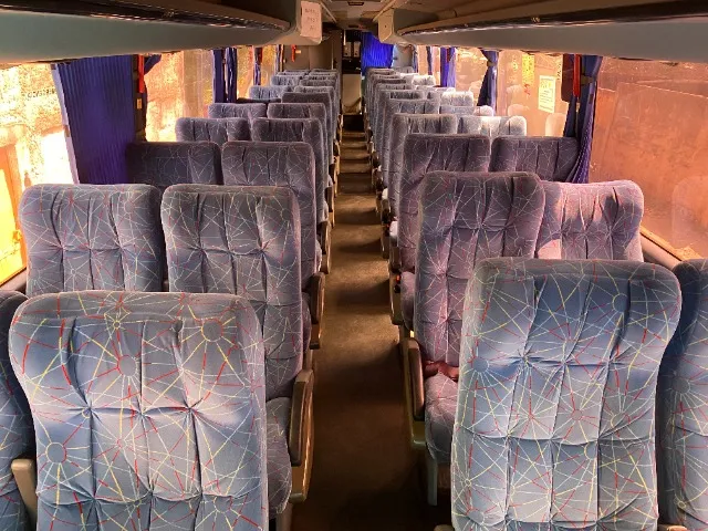 Bancada de onibus com 50 acentos de onibus turismo