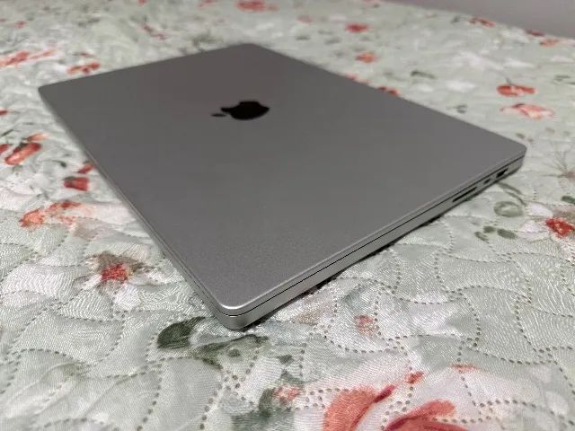 Apple Macbook Pro 16