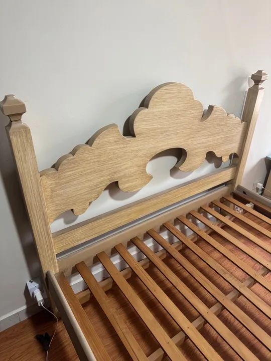 Cama de Madeira com Cabeceira Detalhada - Foto 2