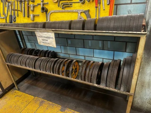 GLE01 - Fresadora geradora de engrenagens Renania módulo 16 Modul WMW ZFWZ 800/3 - Foto 3