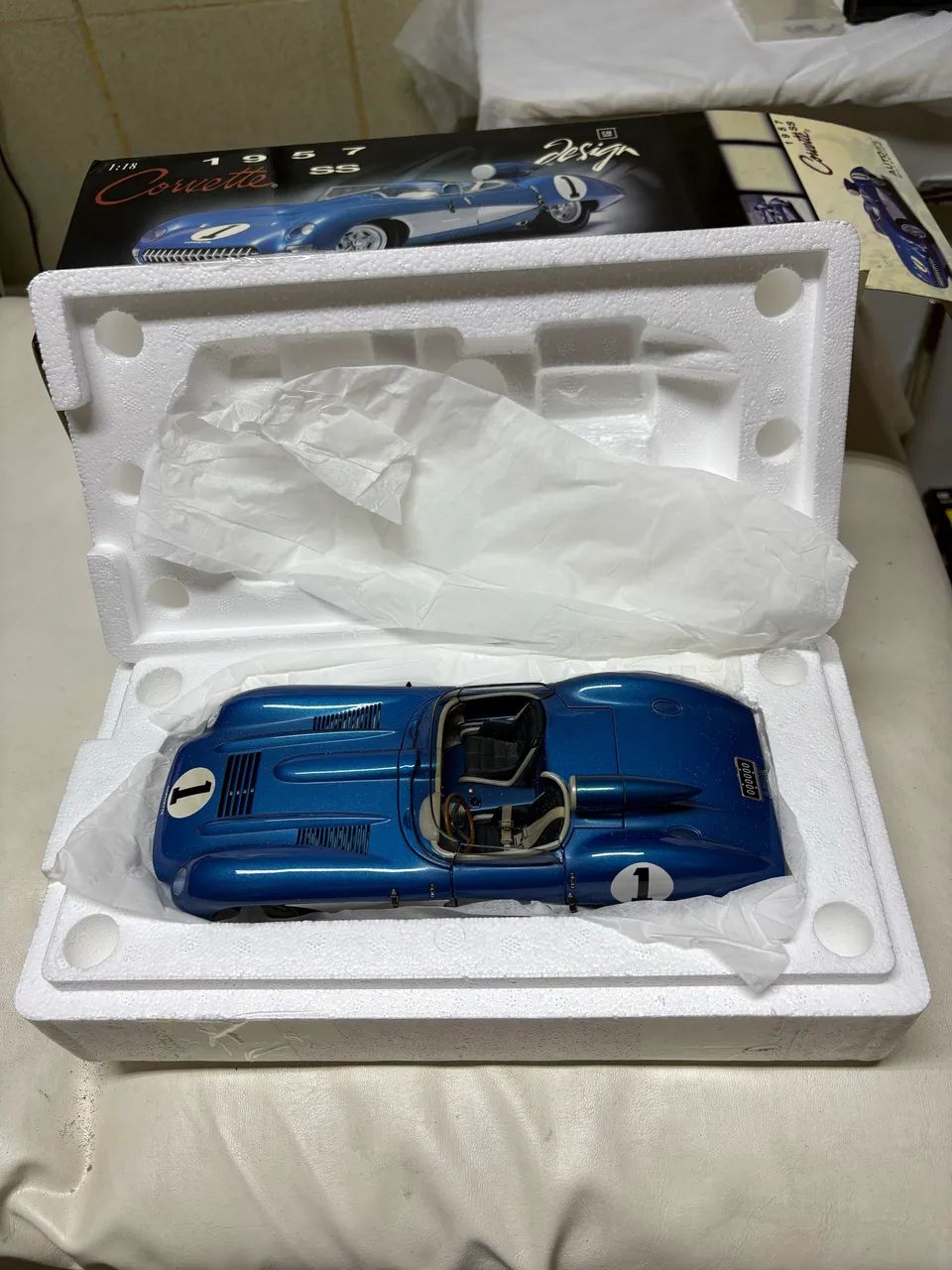 Miniatura Chevrolet Corvette SS XP-64 1957 - Azul - Autoart 1/18