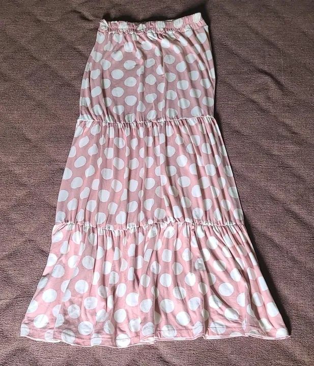 Conjunto cropped e saia rosa com bolinhas - Foto 3