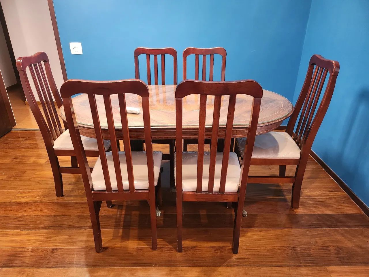 Mesa de Jantar em Madeira de Lei Jacarandá - Foto 2