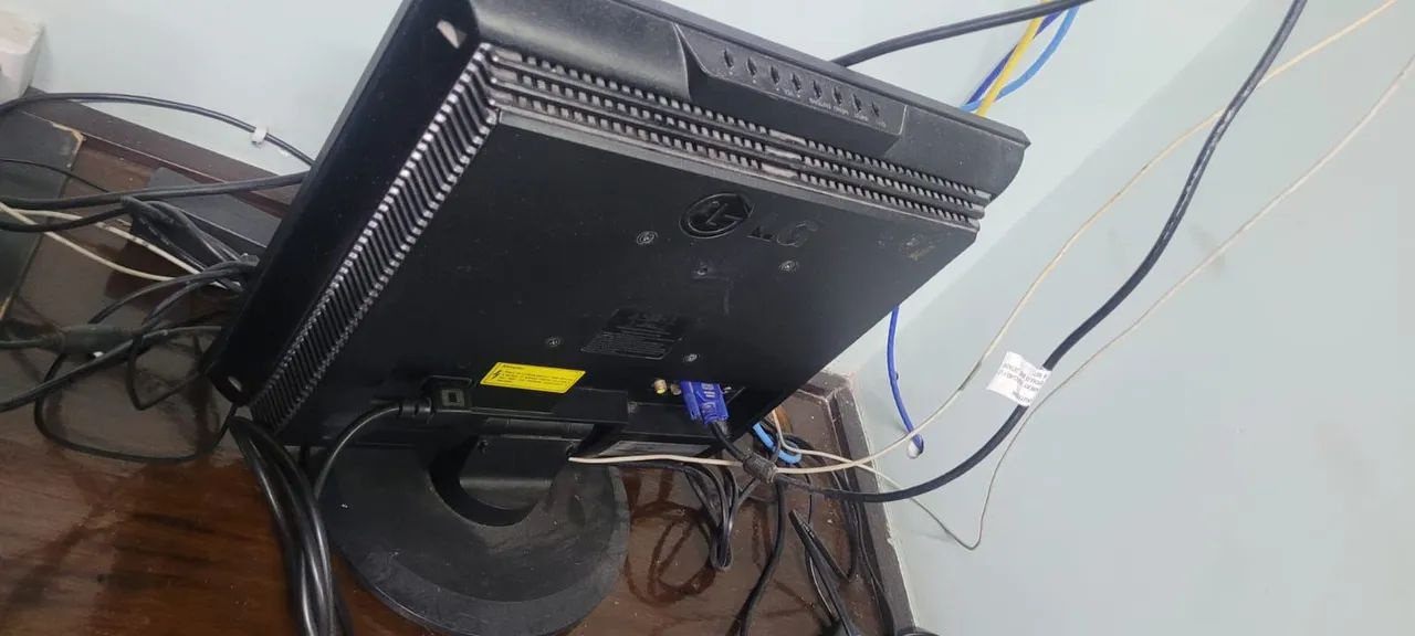 Monitor LG Flatron W1943S 19 polegadas - Foto 2