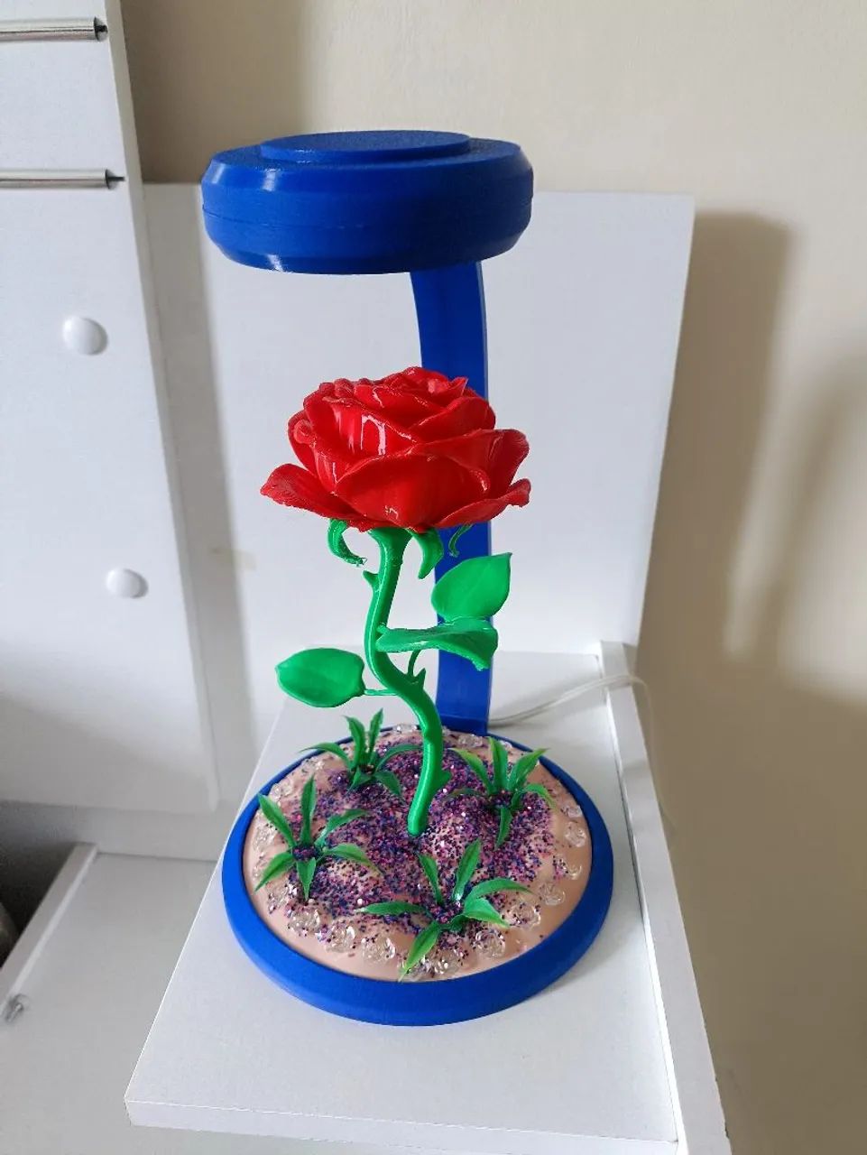 Luminária de Mesa em Formato de Rosa Encantada