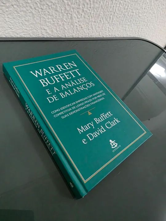 Livro Capa Dura Warren Buffett e a Análise de Balanço  - Foto 2