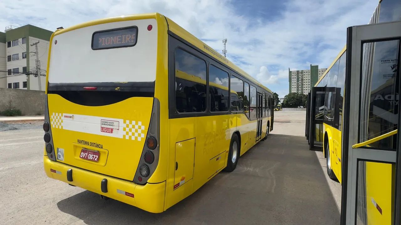 Ônibus em ótimo estado - Foto 4