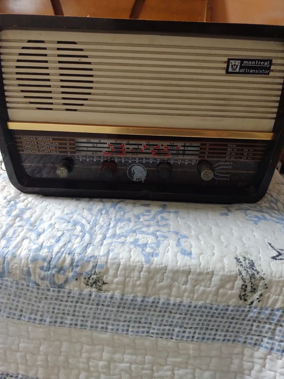 Rádio antigo Montreal All Transistor - Aparelhos de Som - Maria