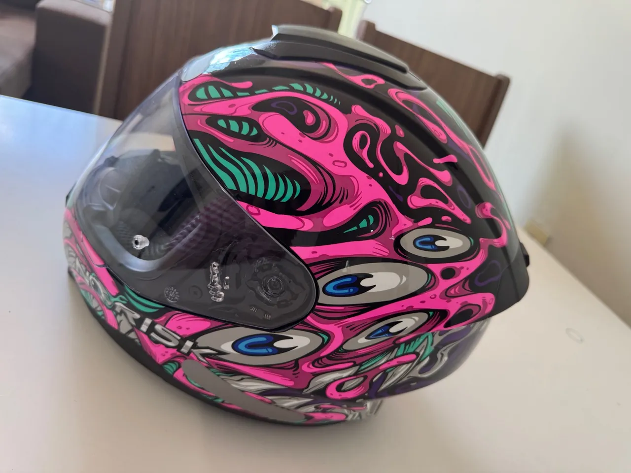 Capacete novo