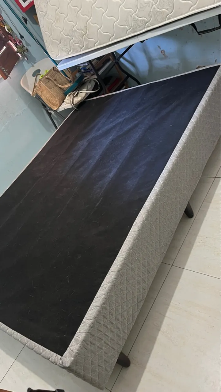 Cama box impecável