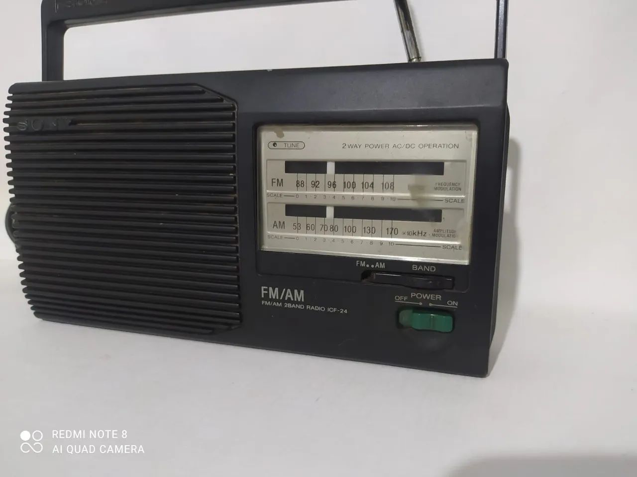 Rádio Sony portátil FM/AM ICF-24 - Foto 5
