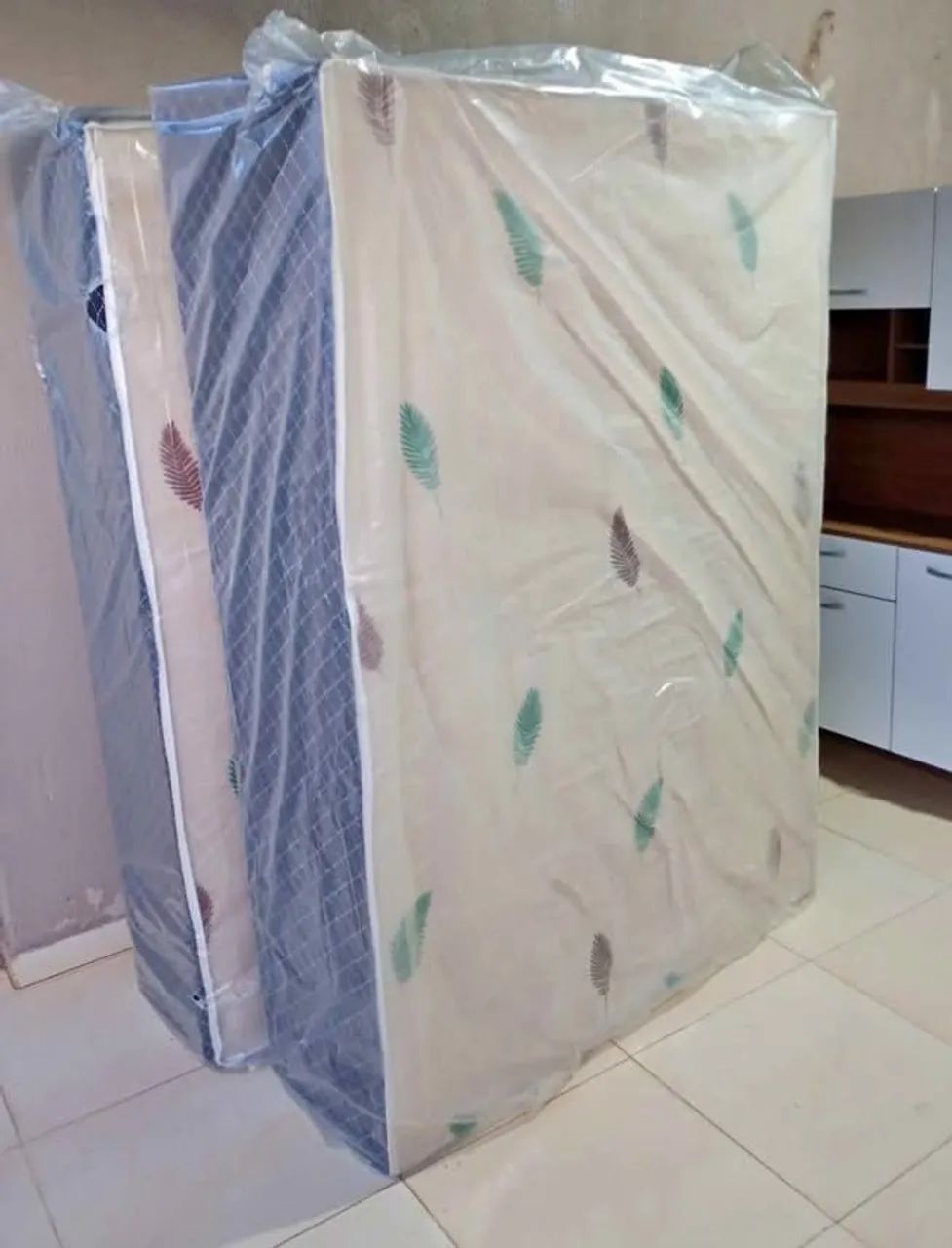 Cama box casal acoplada de 05 cm de colchão acoplada 