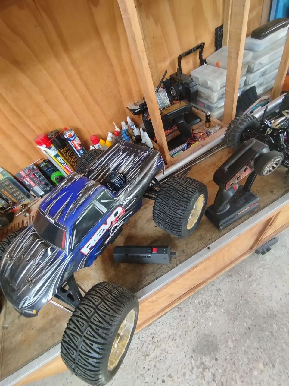 Automodelo Traxxas Revo 3.3 - Foto 2