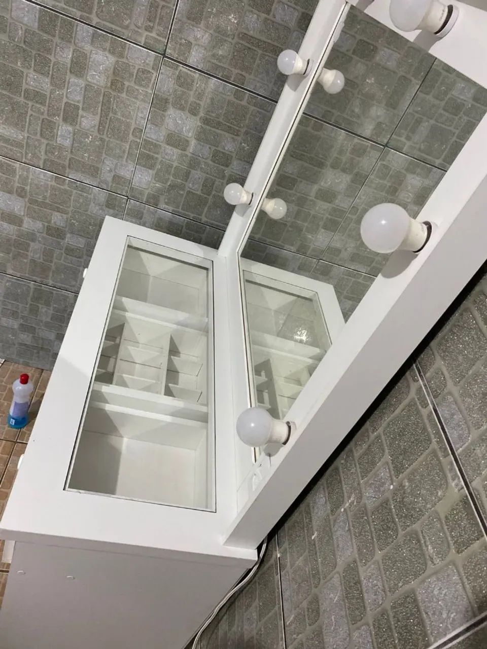 Vendo penteadeira 4 portas 64842039298819121