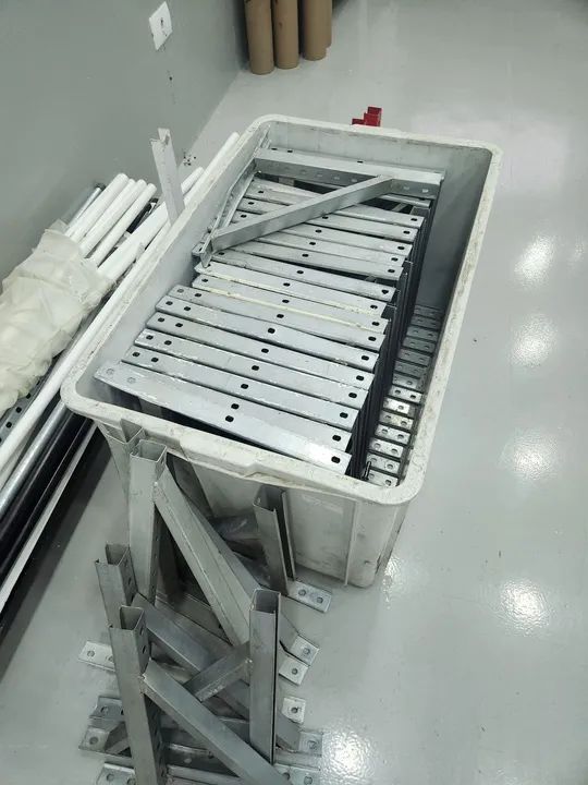 Lote 51 Suportes/mão francesas galvanizadas