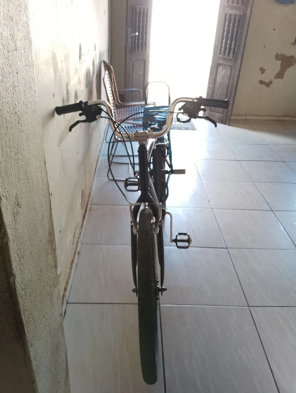 Bicicleta montadinha em ótimo estado,pagamento na hora,consigo fechar pelos 350,00
