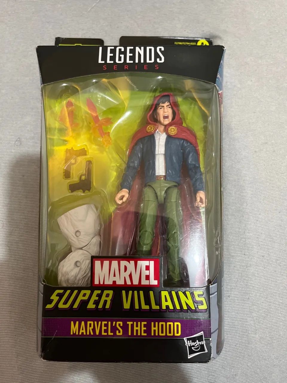 Boneco Marvel Legends - Marvel's O Manto