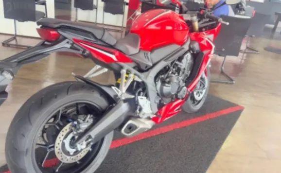 CBR650R - Foto 2