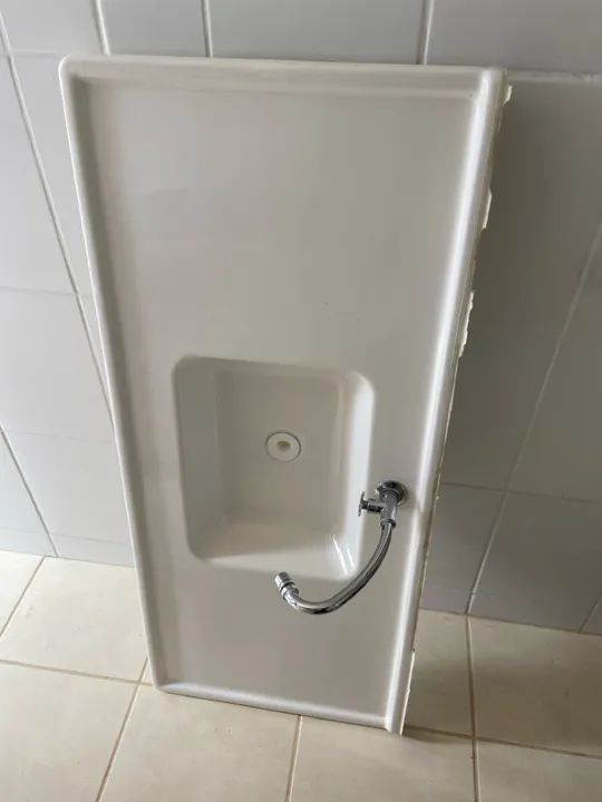 Pias c/ torneiras nunca foi usadas - Foto 3