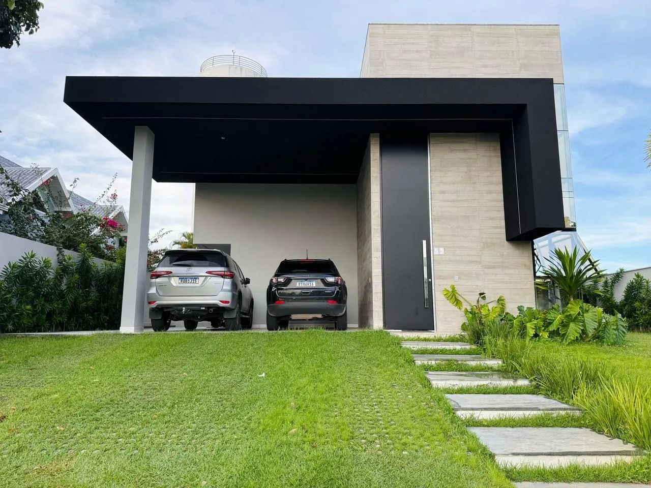 Alugar - Casa Duplex em Condomínio Fechado  - 5 Suítes - Alphaville - Foto 2