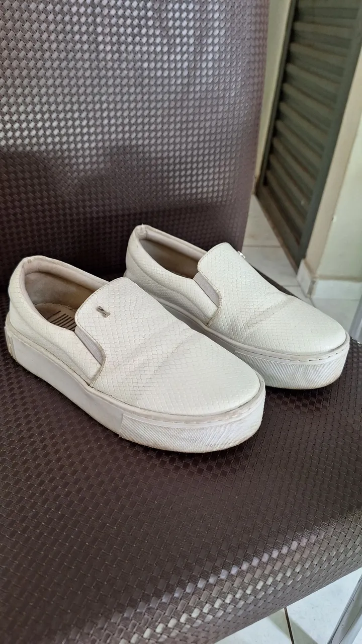 Tênis Santa Lolla Slip On Branco Feminino